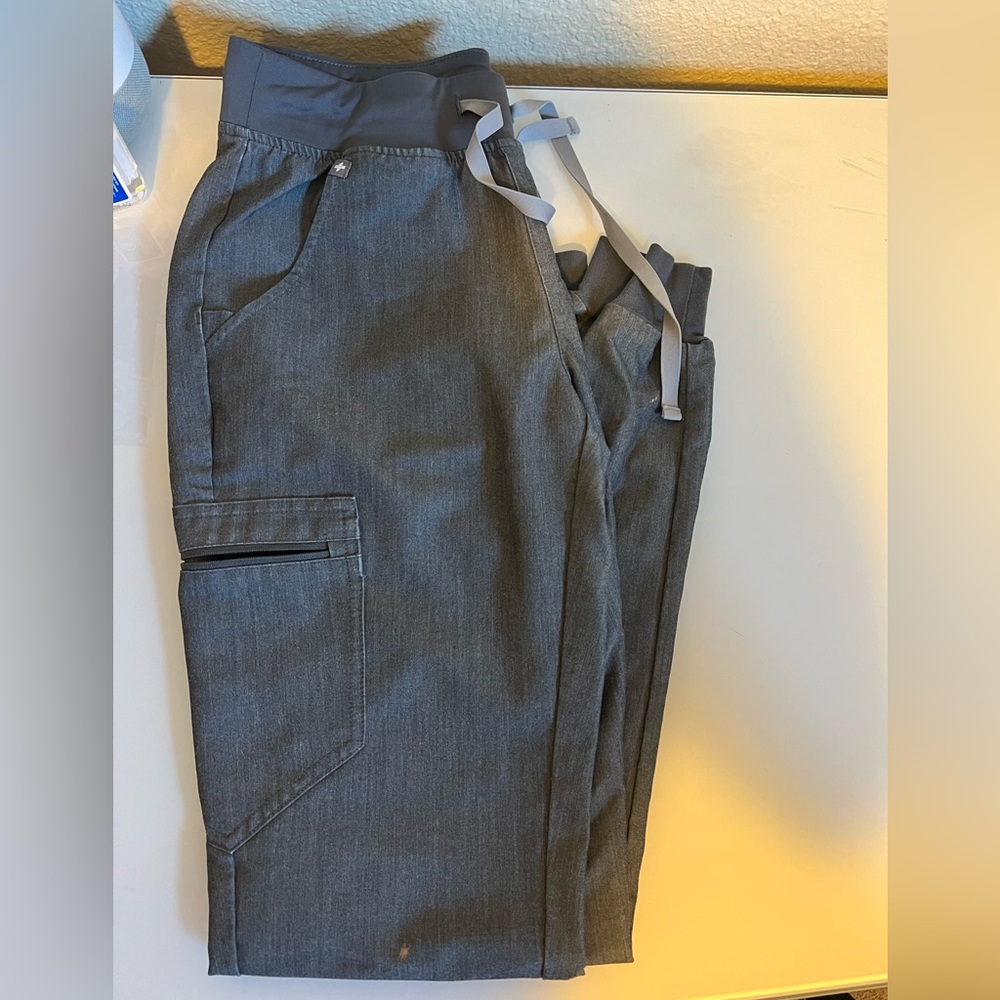 Heather Gray Jogger Pant Figs
